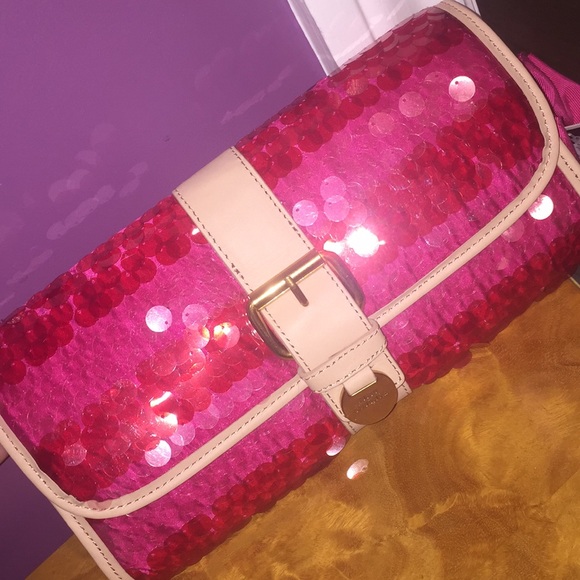 Juicy Couture Handbags - Ombré pink clutch